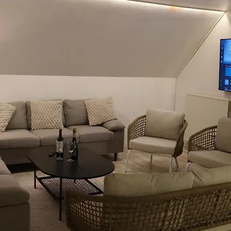 Charming For Rent 别墅