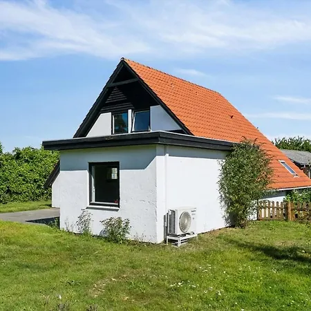 别墅 Charming For Rent Rødby