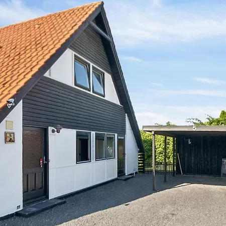 别墅 Charming For Rent Rødby